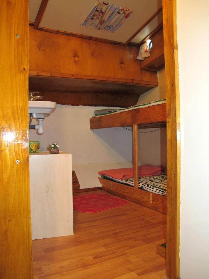 Hotel Spes Mea à Groningue Extérieur photo